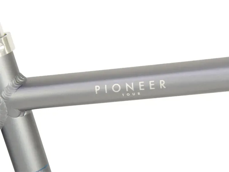 Raleigh Pioneer Tour Crossbar Hybrid Bike in Silver-4