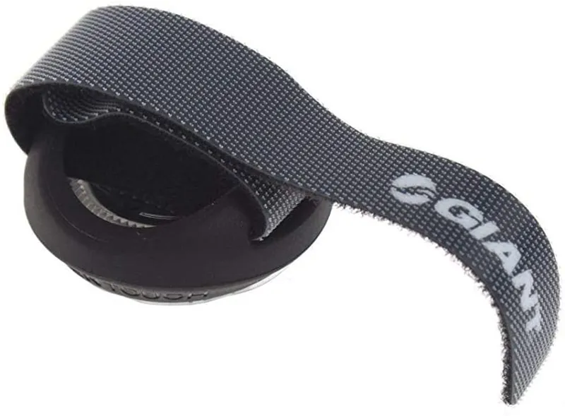 Giant Numen Touch Rear Light-1