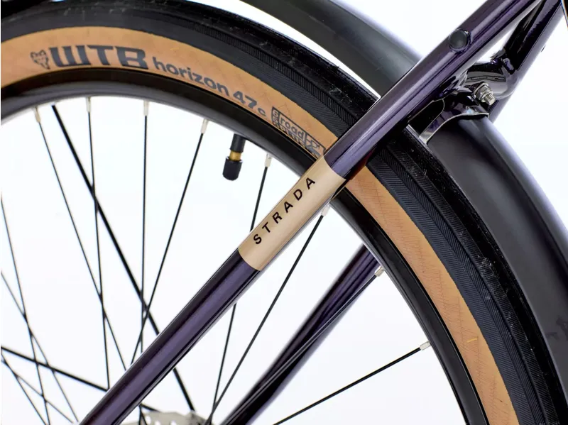 Raleigh Strada City 650B Commuter Hybrid Bike Purple/Gold Crossbar-1