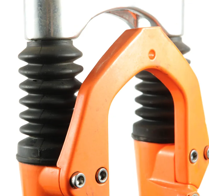 SR Suntour 7500 24 Inch Suspension Fork Orange-4