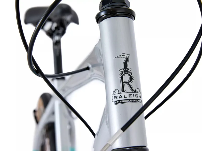 Raleigh Strada 650B Commuter Hybrid Bike Silver/Blue-3